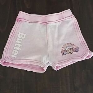 Butter little girls shorts size 3T great condition